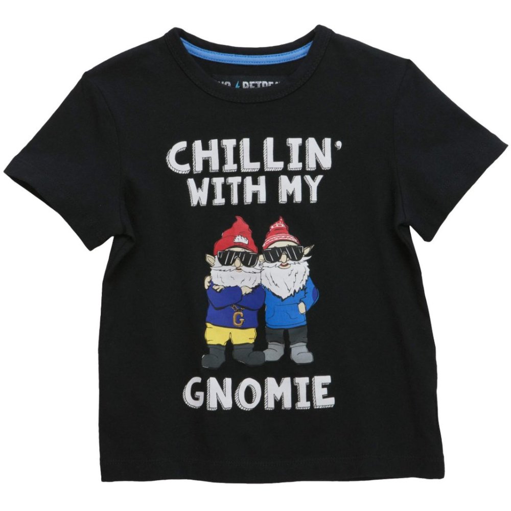 Chillin with my Gnomies Graphic Short Sleeve Tee